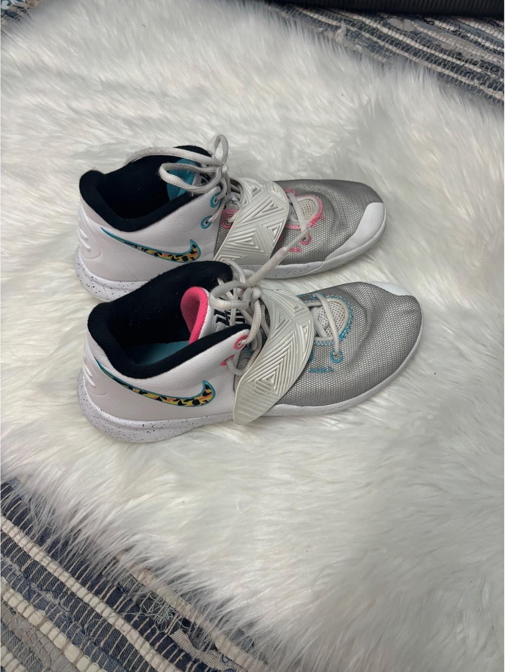 * | Nike | Kyrie Flytrap 3 'South Beach’ shoes. Size 10. - Picture 1 of 5